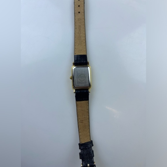 Bulova Leather Watch HR11-11 - Picture 6 of 6